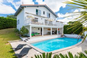 Villas Villa Etxegina - Vue imprenable sur la Rhune : photos des chambres