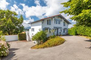 Villas Villa Etxegina - Vue imprenable sur la Rhune : photos des chambres