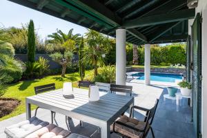 Villas Villa Julia - Villa contemporaine avec piscine : photos des chambres