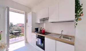 Bilocale Italia con vista mare