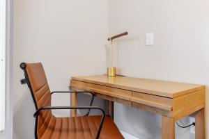 Blueground Midtown West washerdryer nr Central Park NYC-1877