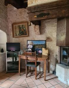 Maisons de vacances Dans la Cite de Rocamadour L'Oustal de Beline : photos des chambres