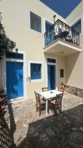 LITHONIA by Casa di Somnia