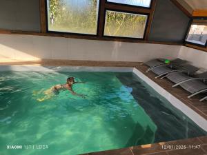 Domaine Les Trois Biches, piscine intérieure chauffée