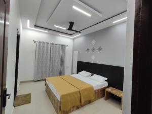 Nandan Suits