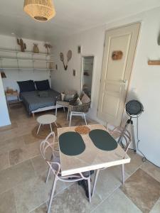 Maisons de vacances Gites Colline De Sollies : photos des chambres