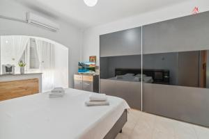 Studio Londra Interbelic