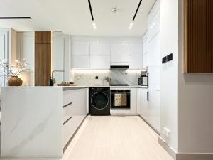 Feel at Home Stylish 1BR in Binghatti Tulip Dubai