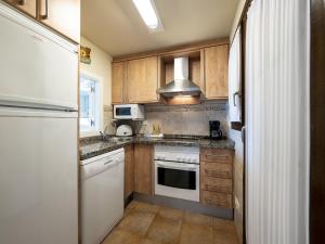 Los Pelicanos by Ĥ - Playa Punta del Moral PLHC39P38