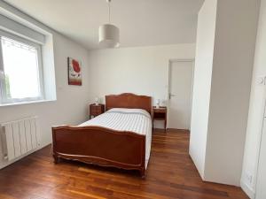Maisons de vacances Maison renovee 4 chambres, spacieuse pour 8 personnes : photos des chambres