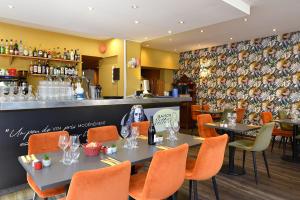 Hotels Logis Hotel Restaurant Maison Voltaire : photos des chambres