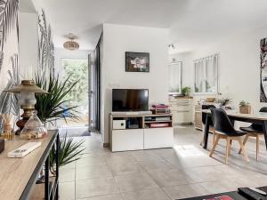 Maisons de vacances Villa Harmony Climatisation Piscine semi enterree Wifi Camargue : photos des chambres
