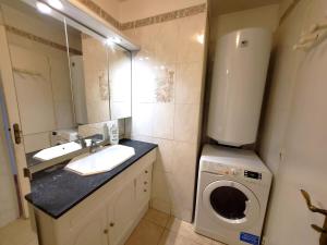 Appartements Bienvenue a La Seyne-sur-Mer ! 2 chambres, climatisation, Wifi : photos des chambres