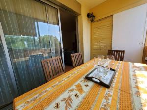 Appartements Bienvenue a La Seyne-sur-Mer ! 2 chambres, climatisation, Wifi : photos des chambres