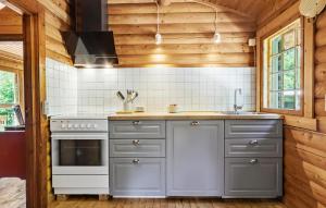 Lovely Home In Højslev With Kitchen