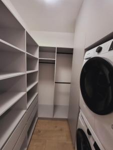 21-121 in RC Poetika 25E Degtyarivska Street, Building 3, First Collection,Petrovdom Apartments