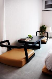 renovated in June 2025 apartment 3mins walk to station 1stop to Shinjuku 3stop to Shibuya