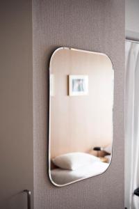 renovated in June 2025 apartment 3mins walk to station 1stop to Shinjuku 3stop to Shibuya