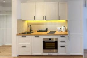 Brand New, Fully Equipped, Terrace & Free Parking