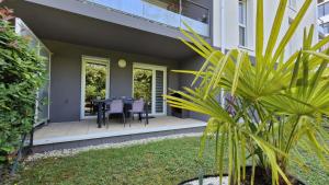 Appartements Royan - APPARTEMENT en rez-de-chaussee amenage avec ELEGANCE - jardin privatif : photos des chambres