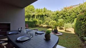 Appartements Royan - APPARTEMENT en rez-de-chaussee amenage avec ELEGANCE - jardin privatif : photos des chambres