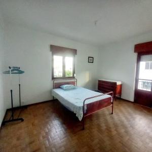 Lisbon Private Room near airport