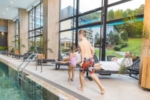 Hotel Sitno Forest Resort - Family friendly