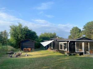 Retro Holiday Home Close To The Beach - Ubytování bez kategorie ve městě Yderby