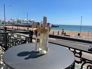 Beach from the Balcony, ensuite and private parking