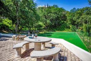 Villa des Alberes by Villa Plus