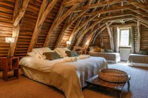 Maisons de vacances Historic Estate Overlooking The Dordogne : photos des chambres