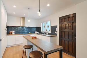 Villa Teresa by Marhen Homes