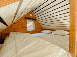 Lakeside Holiday Home With Sauna Near Karlskoga