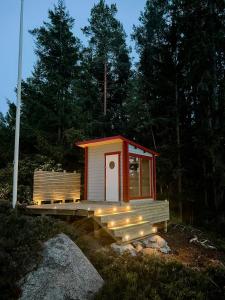Lakeside Holiday Home With Sauna Near Karlskoga
