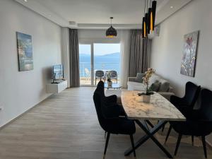 Sunny Seaside Apartment