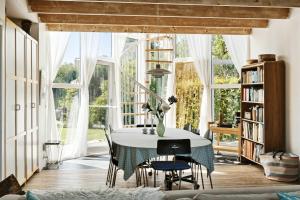 Home By Beach With Panoramic Views