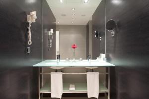 Triple Room room in Hotel Diagonal Plaza