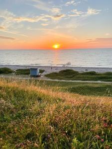Summer House Charm Near The Beach And Rågeleje
