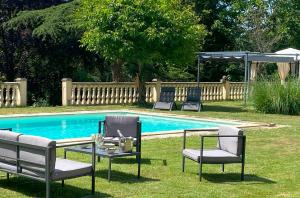 Maisons de vacances Modern Gite In The Heart Of Chateau De Champagnat : photos des chambres
