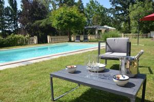 Maisons de vacances Modern Gite In The Heart Of Chateau De Champagnat : photos des chambres