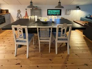 Modern Holiday Home With Views In Dronningmølle