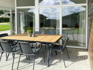 Newly Renovated Summer House In Grønninghoved