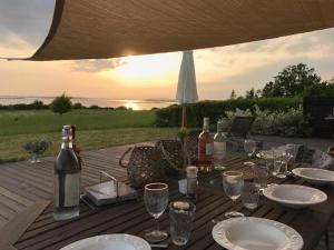 Live By Isefjorden In A Home With A View