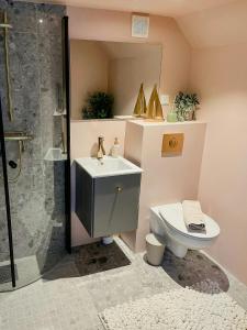 Cabin With Private Beach At Ingarö