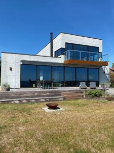 Fjord View In Modern Home In Thyholm