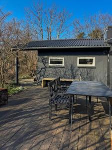 Authentic Beach House In Ballen