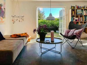 In Cold Hawaii With Beach In Backyard