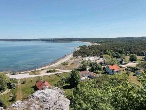 Charming House Near Ireviken Beach