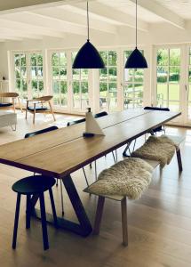 Lakeside House With Private Pier At Ry Møllesø