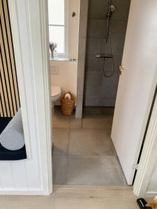 Cozy Summer House Near Beach And Town